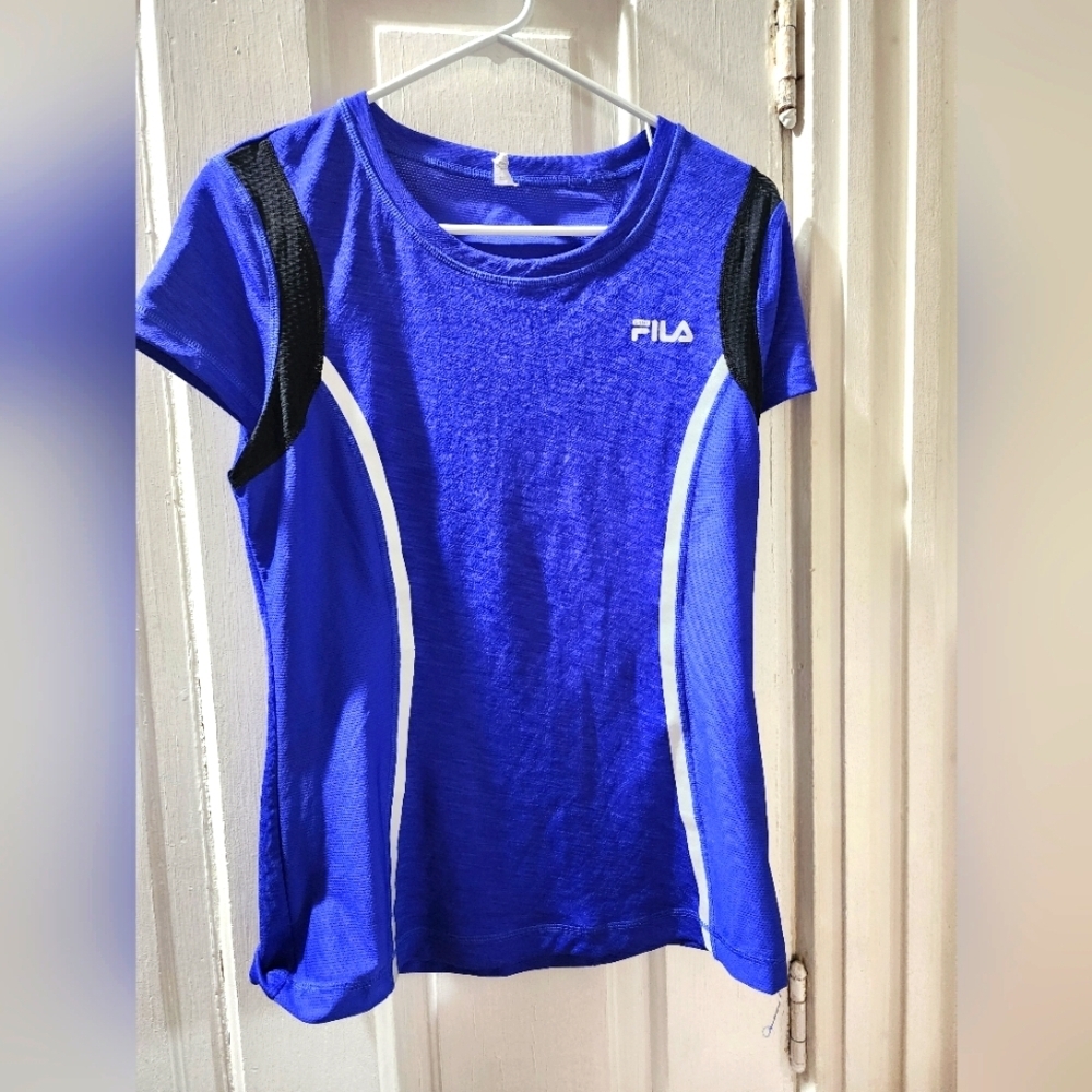 FILA Women's Blue Running Athletic Top In Size Medium